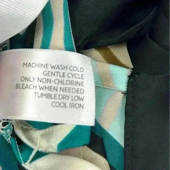 Old Navy Women's Sleeveless Geometric Print Tank Top Size S Multicolor - Picture 6 of 8